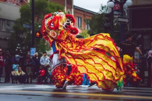 red-gold-dragon-dancing