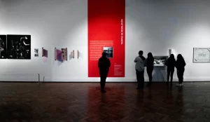 red-white-wall-with-people