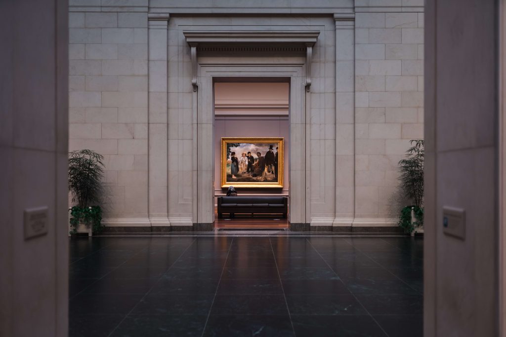 framed-painting-located-in-middle-room