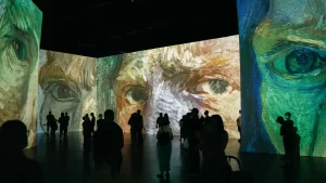 painting-art-wall-glowing