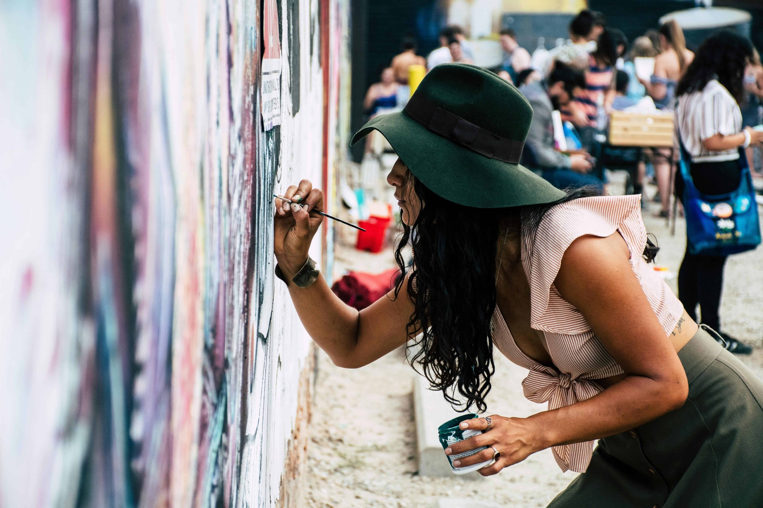 girl paiting on the wall