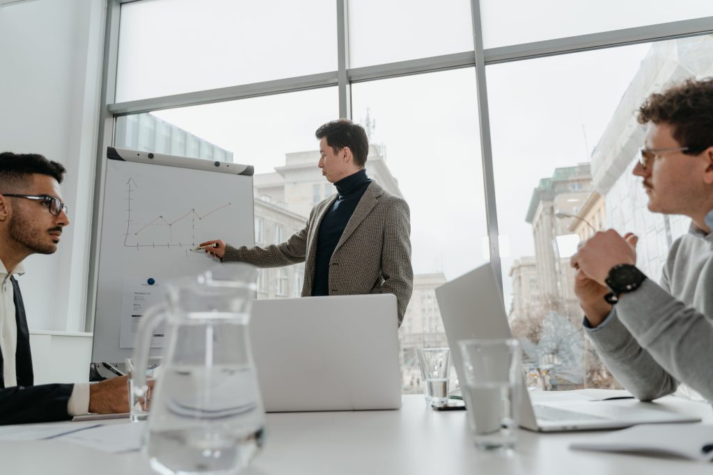 people on bussiness meeting